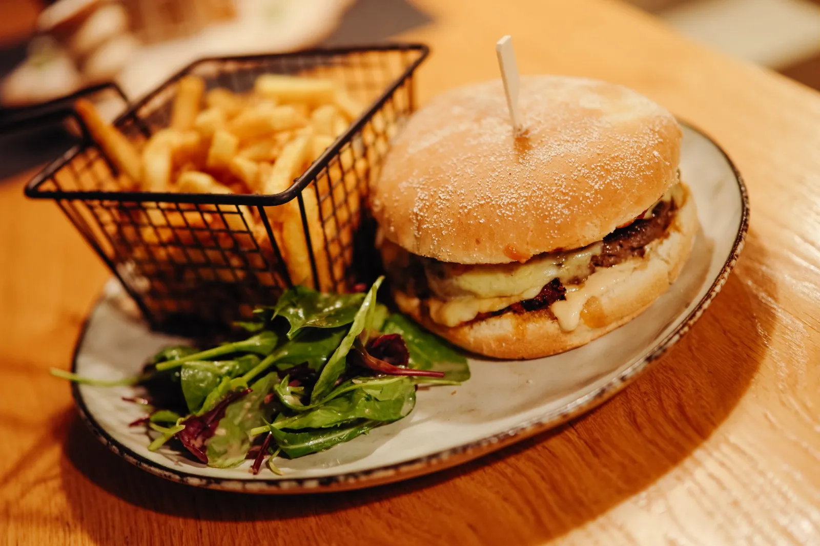 JUL Burger